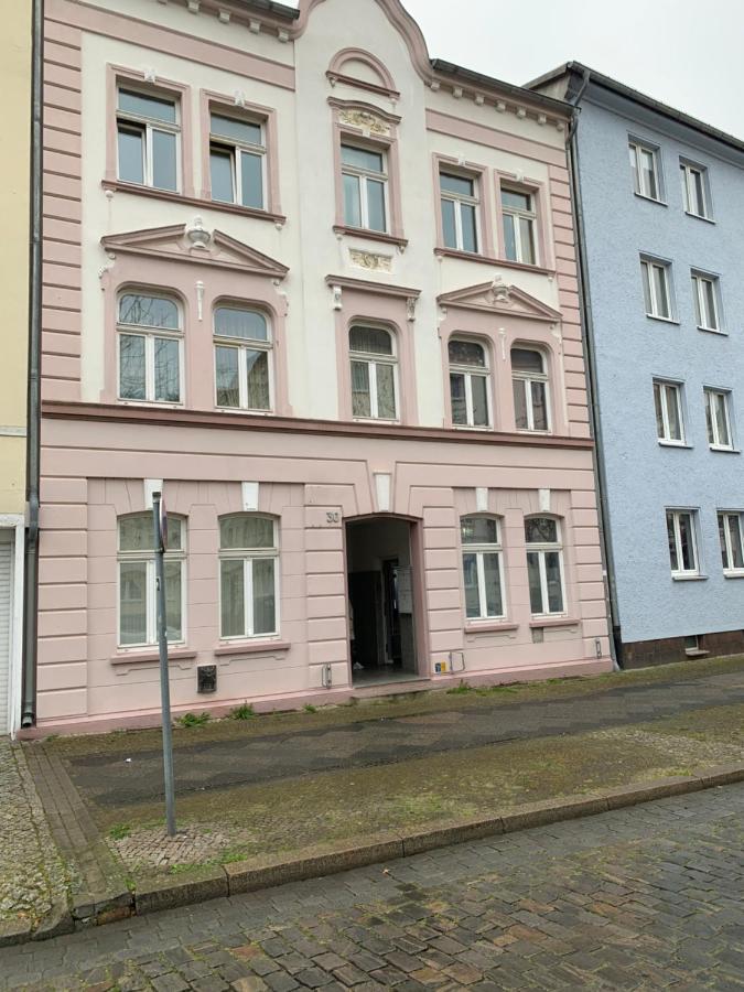 Exklusive Stadtwohnung Am Elbradweg: Best-Preis-Fewo Rathausblick 1 Fuer Max. 3 Pers. Inkl. Wlan, Prime Video & Self Check-In Витенберге Екстериор снимка